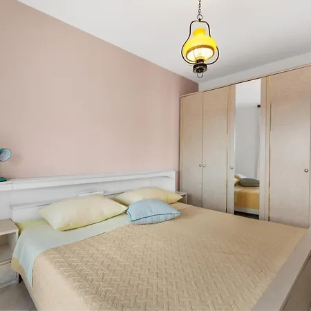Apartment Sofia Apartman *